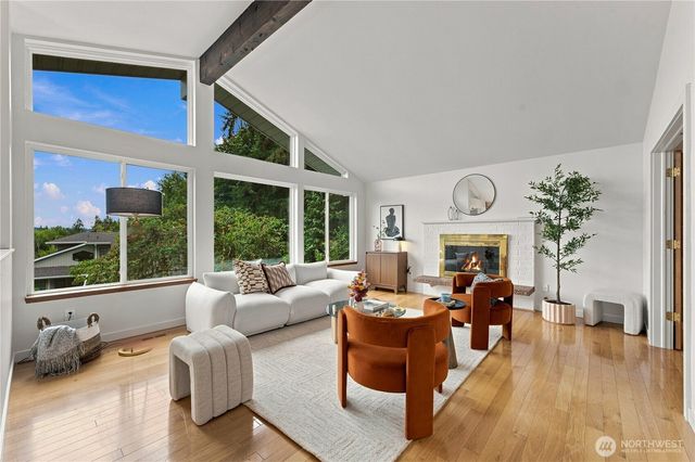 318 228th Street SE, Bothell, WA 98021