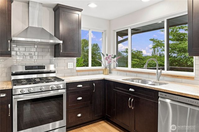 318 228th Street SE, Bothell, WA 98021