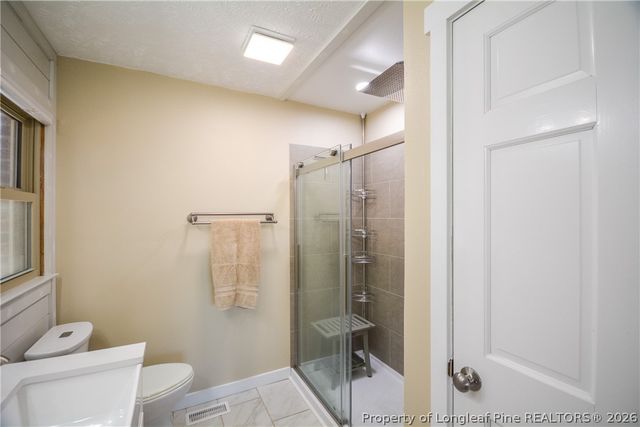 18 Sandy Point, Sanford, NC 27332