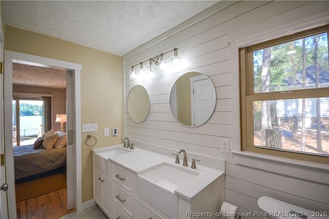 18 Sandy Point, Sanford, NC 27332