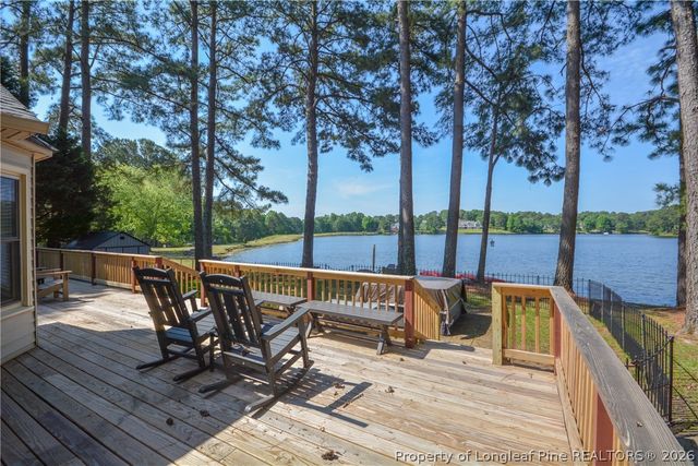 18 Sandy Point, Sanford, NC 27332