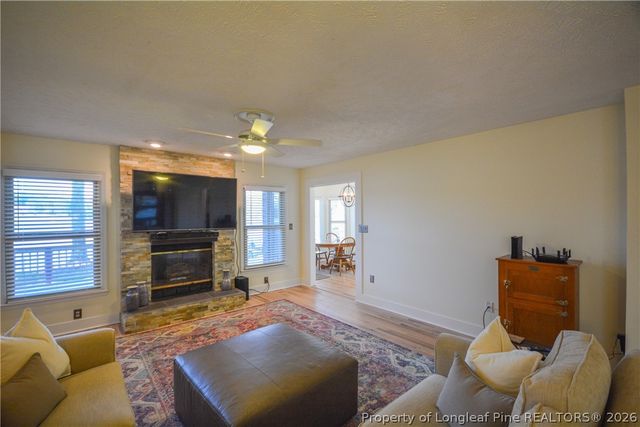 18 Sandy Point, Sanford, NC 27332
