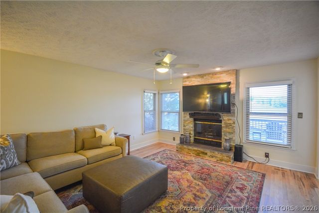 18 Sandy Point, Sanford, NC 27332