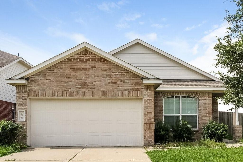15702 Flagstone Walk Way, Houston, TX 77049