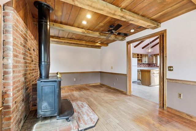 17 Saint James St, Dracut, MA 01826