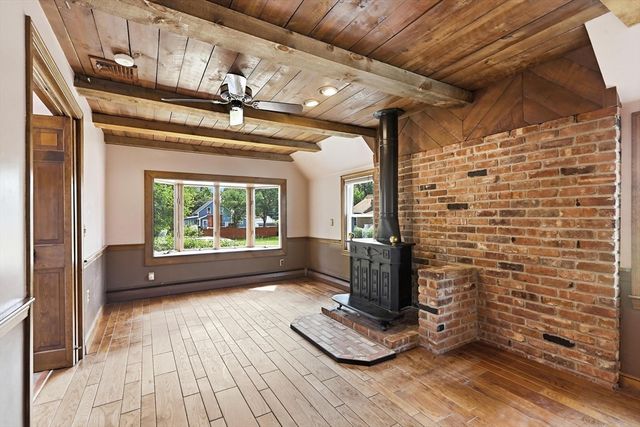 17 Saint James St, Dracut, MA 01826