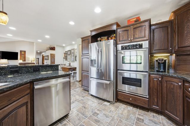 4219 50th Avenue S, Fargo, ND 58104