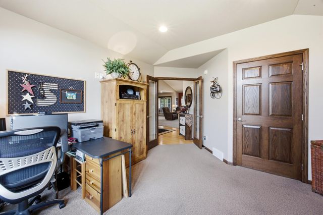 4219 50th Avenue S, Fargo, ND 58104