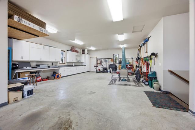 4219 50th Avenue S, Fargo, ND 58104