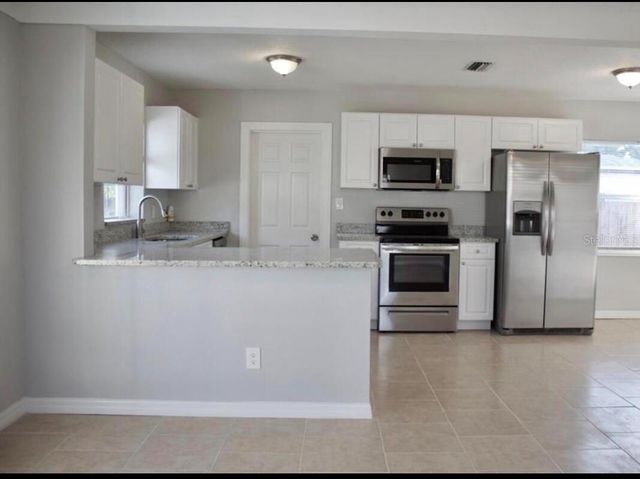 2728 39TH AVENUE N, St Petersburg, FL 33714