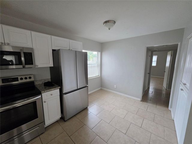 2728 39TH AVENUE N, St Petersburg, FL 33714