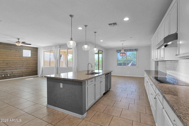 3647 E BLUE SPRUCE Lane, Gilbert, AZ 85298