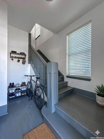 802 Montana St Apt 2, San Antonio, TX 78203