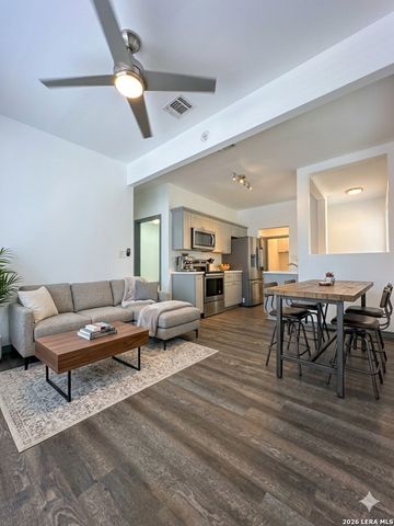 802 Montana St Apt 2, San Antonio, TX 78203