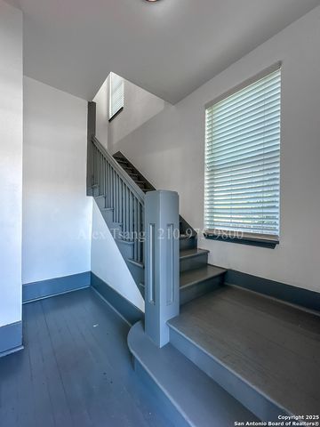 802 Montana St Apt 2, San Antonio, TX 78203