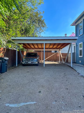 802 Montana St Apt 2, San Antonio, TX 78203