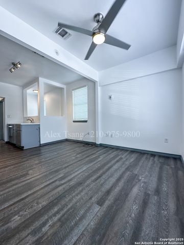 802 Montana St Apt 2, San Antonio, TX 78203