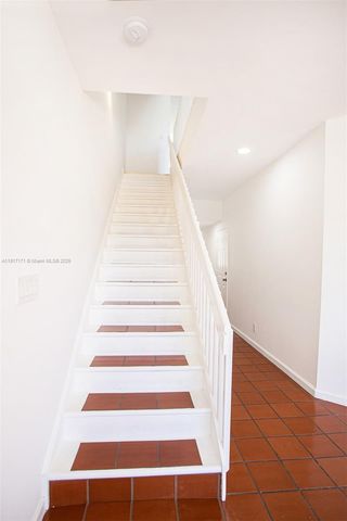 1998 NE 7th St 104, Deerfield Beach, FL 33441