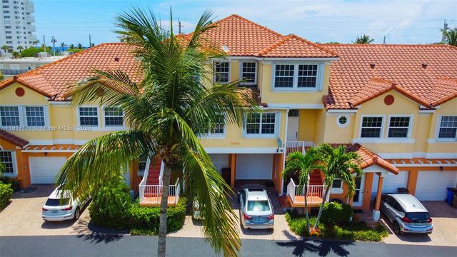 1998 NE 7th St 104, Deerfield Beach, FL 33441