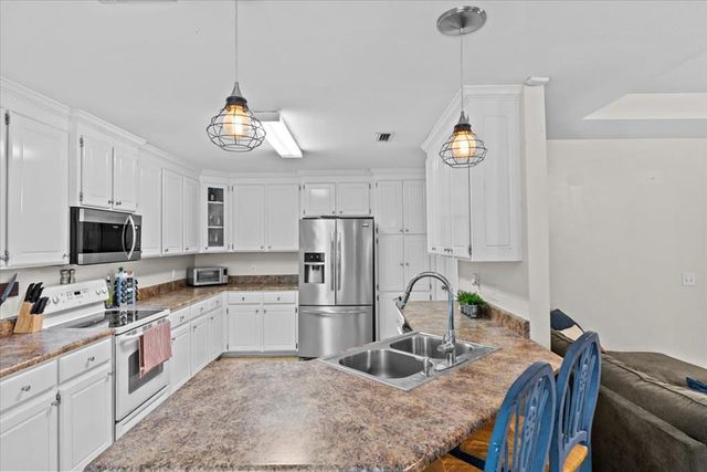 270 Melrose Lane, Dothan, AL 36303