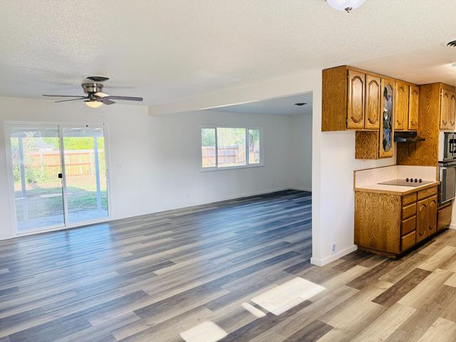 1514 Oro Grande St, Yuba City, CA 95993