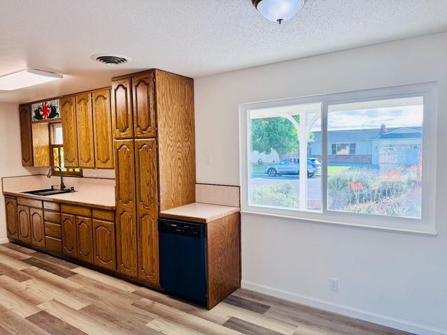 1514 Oro Grande St, Yuba City, CA 95993