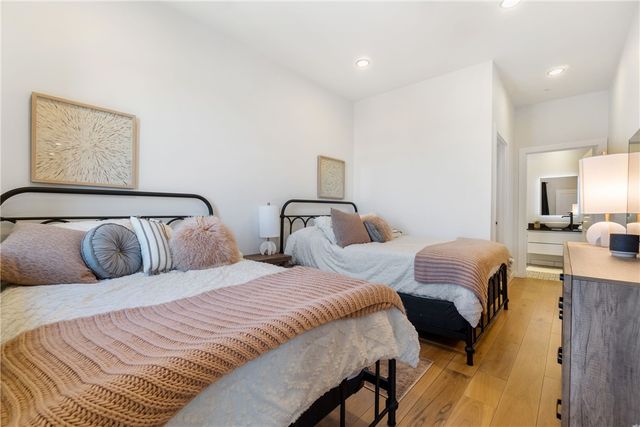 2545 PENN AVENUE PH 602, Downtown Pgh, PA 15222