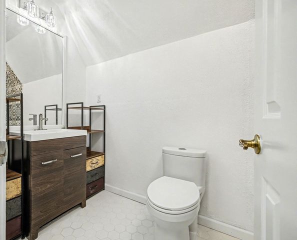 8431 BAZEMORE RD, Cordova, TN 38018