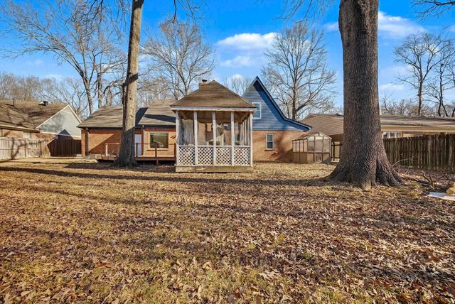 8431 BAZEMORE RD, Cordova, TN 38018