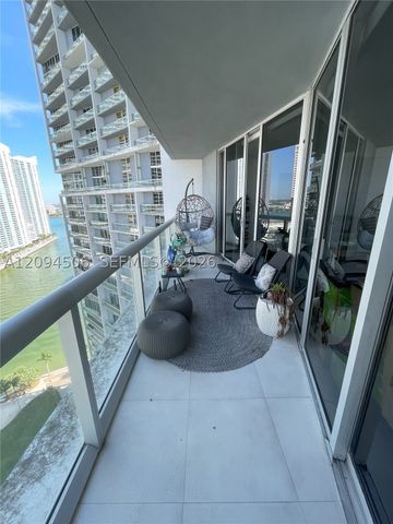 475 Brickell Ave 2114, Miami, FL 33131