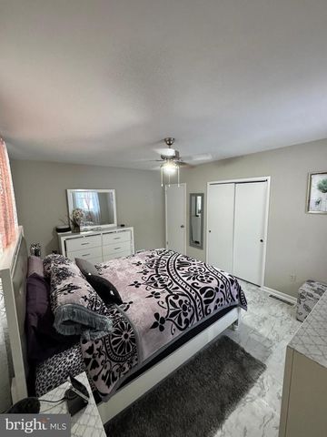 2309 HAMPDEN BLVD, Reading, PA 19604