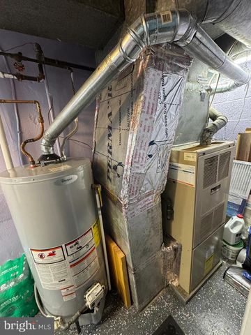 2309 HAMPDEN BLVD, Reading, PA 19604