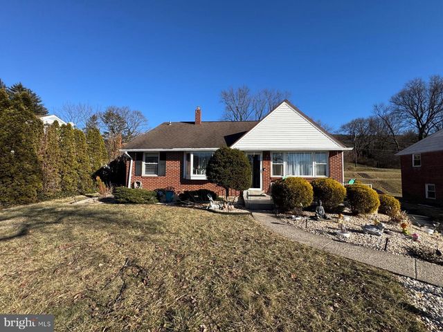 2309 HAMPDEN BLVD, Reading, PA 19604