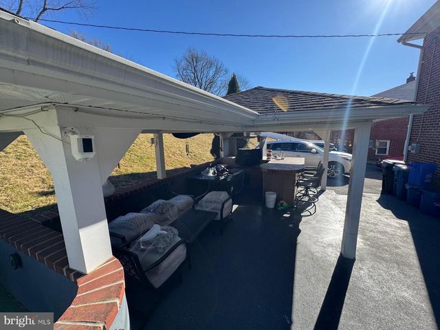 2309 HAMPDEN BLVD, Reading, PA 19604