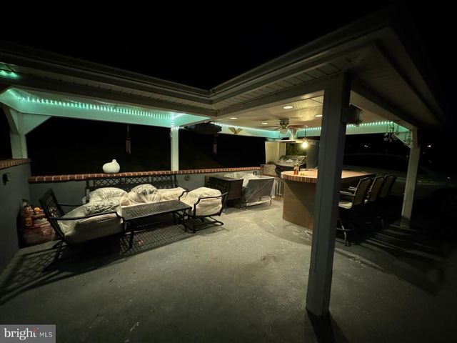 2309 HAMPDEN BLVD, Reading, PA 19604