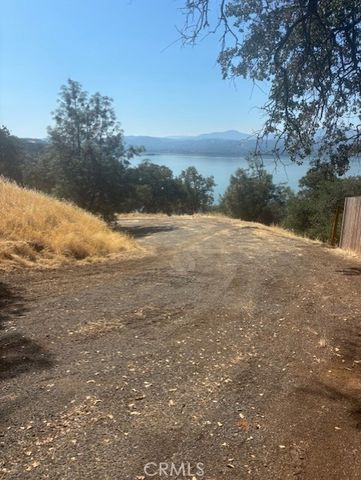 10877 Crestview Drive, Clearlake, CA 95424