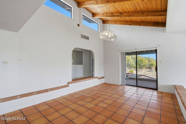 3940 W Alvaro Road, Tucson, AZ 85746