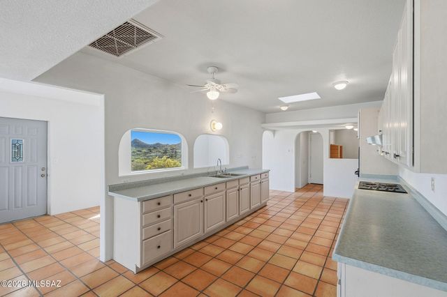 3940 W Alvaro Road, Tucson, AZ 85746