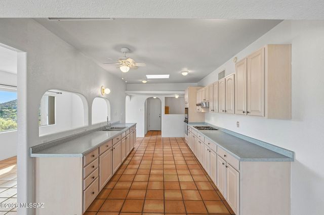 3940 W Alvaro Road, Tucson, AZ 85746