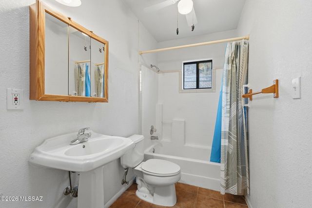 3940 W Alvaro Road, Tucson, AZ 85746