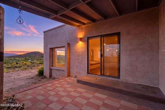 3940 W Alvaro Road, Tucson, AZ 85746