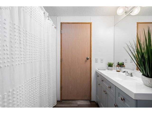 3300 MAIN St 110, Forest Grove, OR 97116