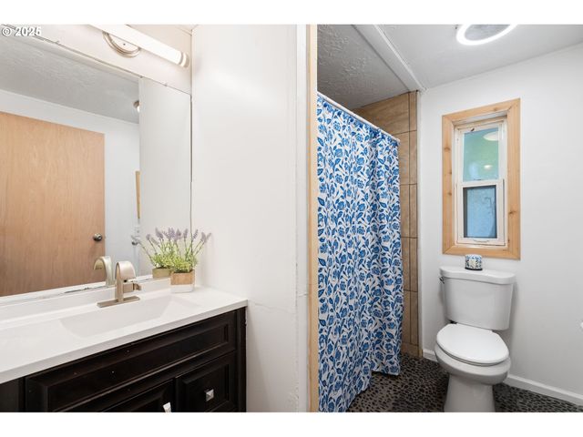 3300 MAIN St 110, Forest Grove, OR 97116