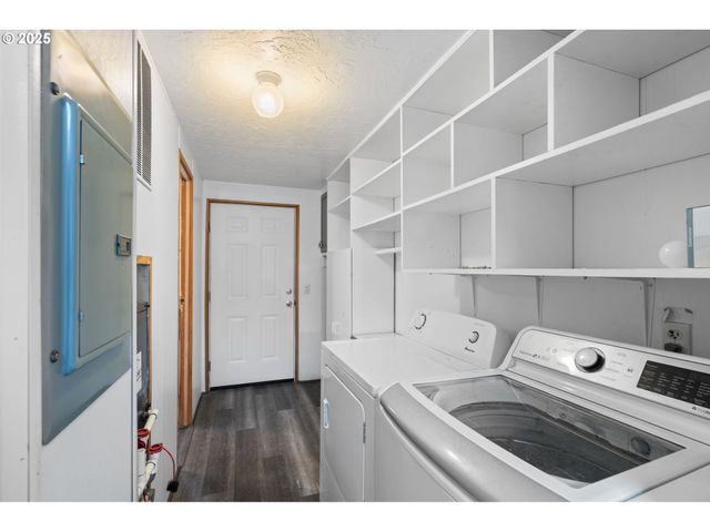 3300 MAIN St 110, Forest Grove, OR 97116