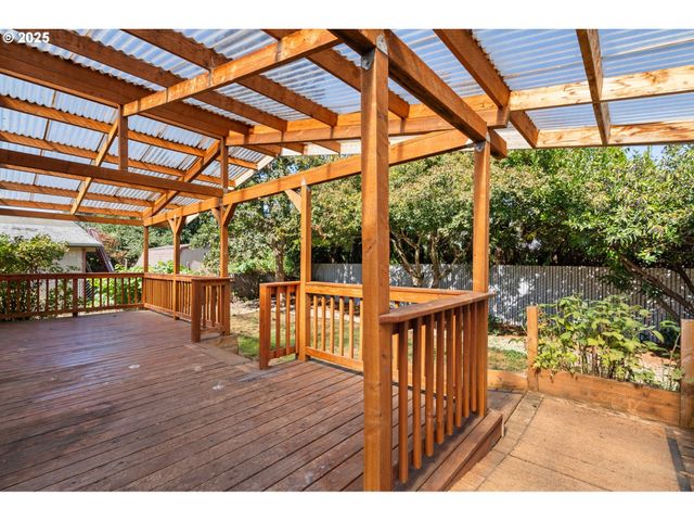 3300 MAIN St 110, Forest Grove, OR 97116