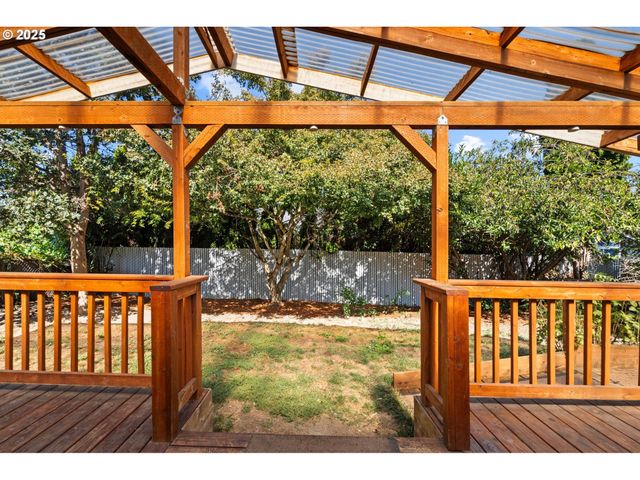 3300 MAIN St 110, Forest Grove, OR 97116