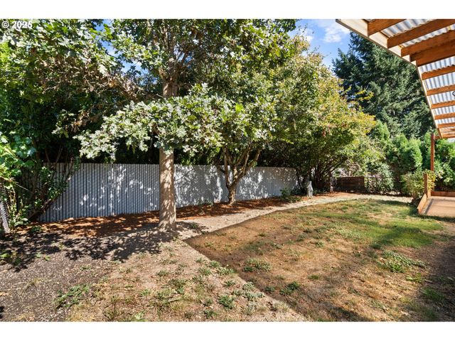 3300 MAIN St 110, Forest Grove, OR 97116