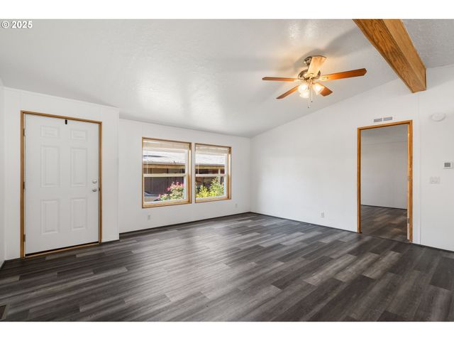 3300 MAIN St 110, Forest Grove, OR 97116