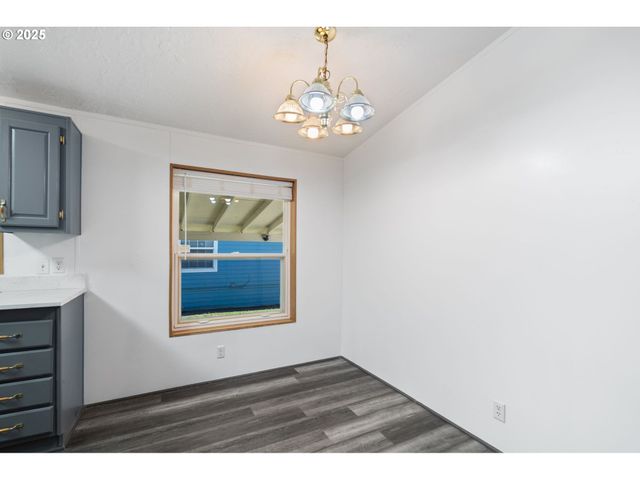 3300 MAIN St 110, Forest Grove, OR 97116