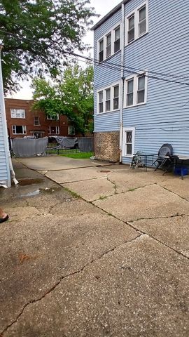 4157 W Crystal Street, Chicago, IL 60651